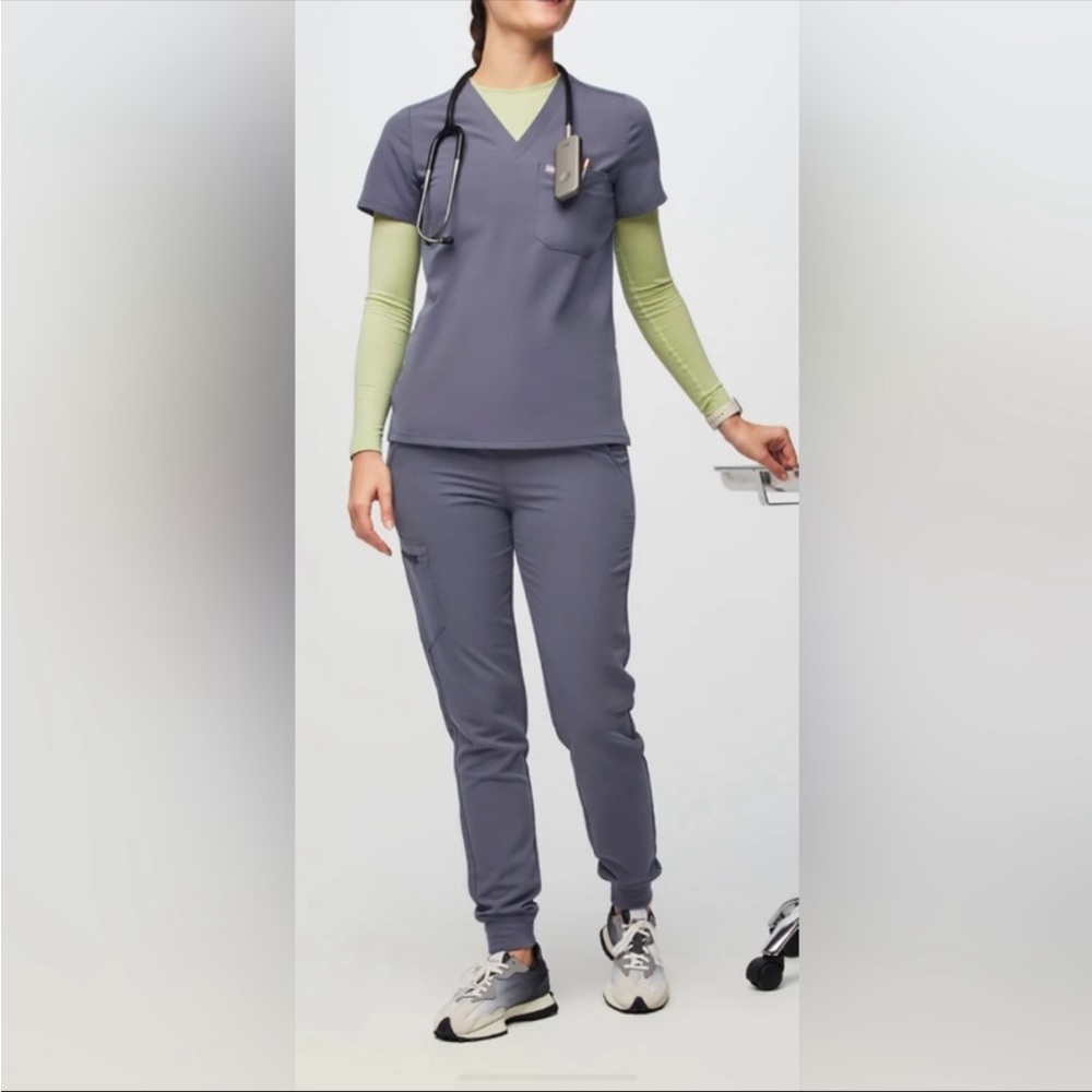 New figs set, wore once!! Space Navy!